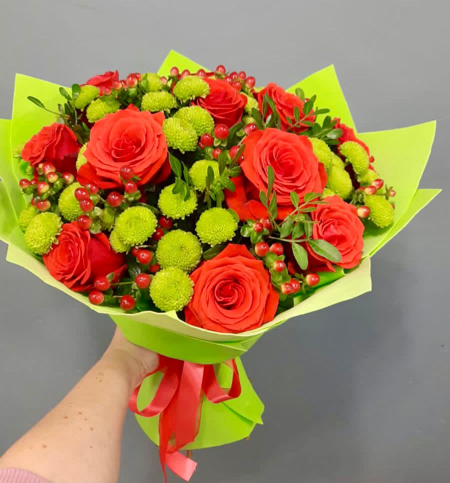 Букет цветов из: Хризантемы и Розы в Комсомольском Республика Крым