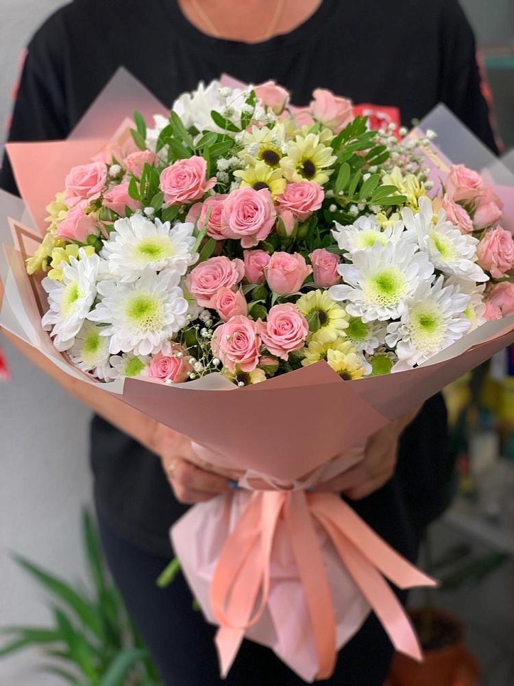 Букет цветов из: Розы и Хризантемы в Комсомольском Республика Крым