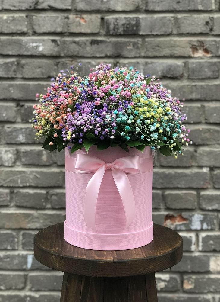 Цветочная композиция из Гипсофила и Розы в шляпной коробке в Комсомольском Республика Крым