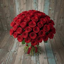 Букет 55 Красных роз Фридом #REPLACE_PRED# Комсомольском Республика Крым