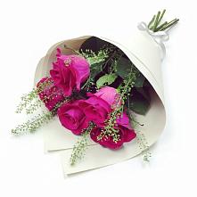 Букет цветов из:  Розы в Комсомольском Республика Крым