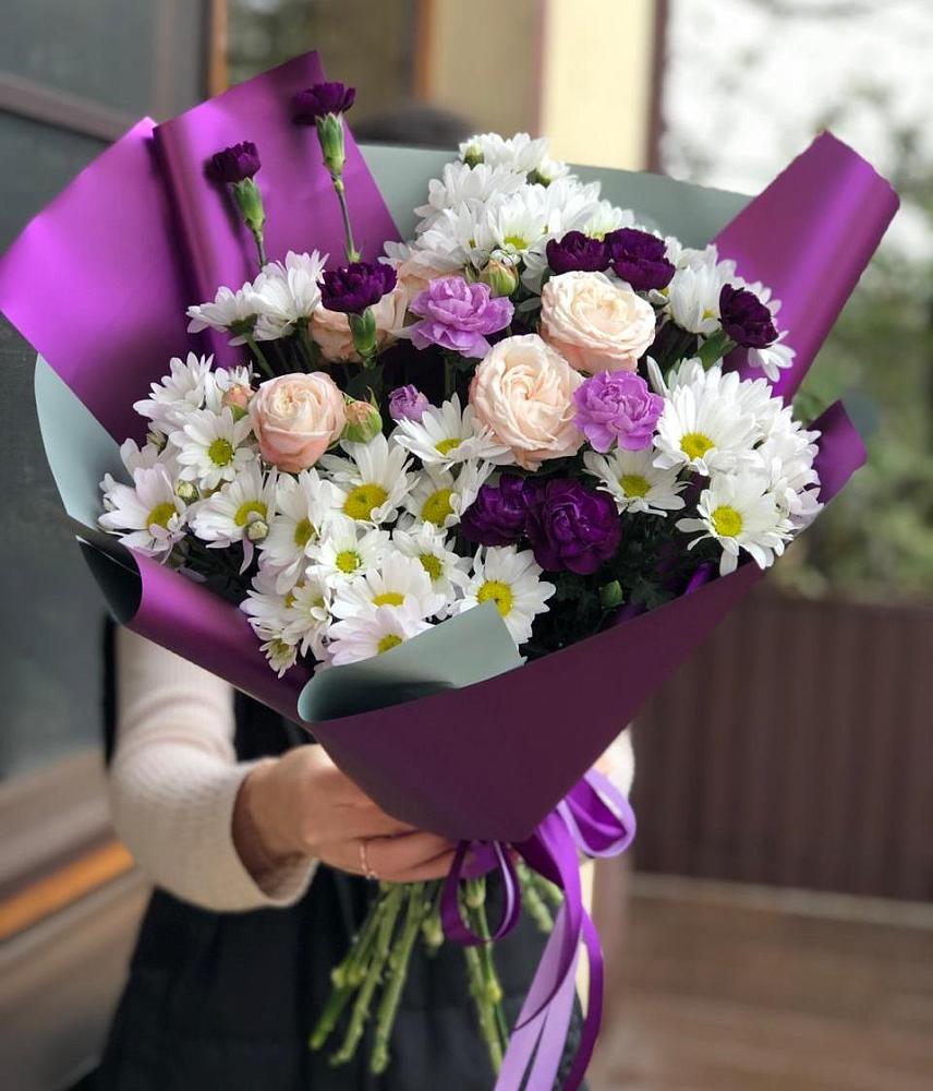 Букет цветов из: Хризантемы, Гвоздики и Розы в Комсомольском Республика Крым