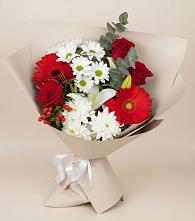 Букет цветов из:  Розы, Хризантемы, Герберы и Лилии в Комсомольском Республика Крым