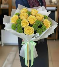 Букет цветов из:  Хризантемы и Розы в Комсомольском Республика Крым