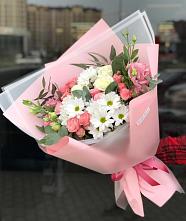 Букет цветов из:  Розы, Лизиантусы и Хризантемы в Комсомольском Республика Крым