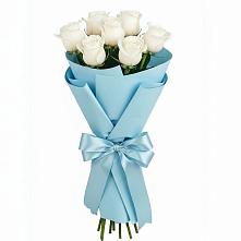 Букет 7 белых роз Проуд в Комсомольском Республика Крым