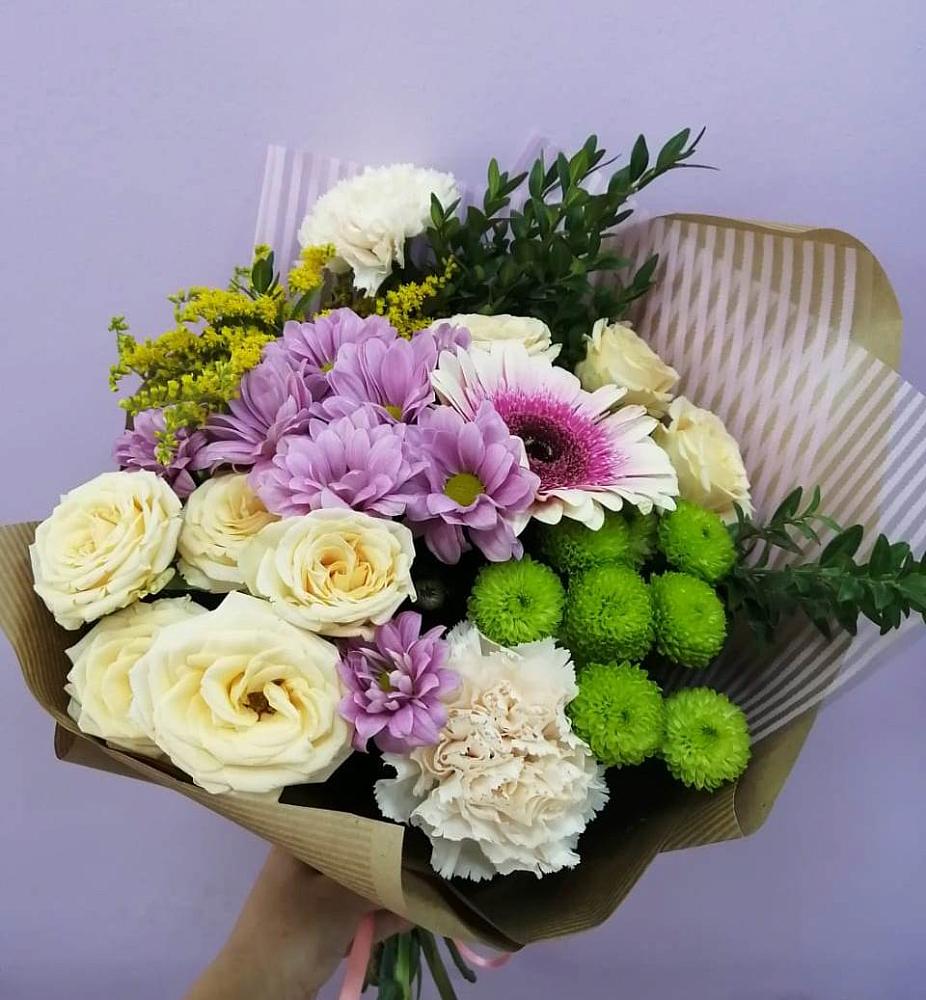 Букет цветов из: Хризантемы, Розы, Гвоздики и Герберы в Комсомольском Республика Крым