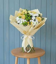 Букет цветов из:  Хризантемы и Розы в Комсомольском Республика Крым