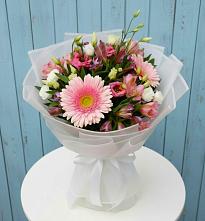 Букет цветов из:  Герберы, Альстромерии и Лизиантусы #REPLACE_PRED# Комсомольском Республика Крым