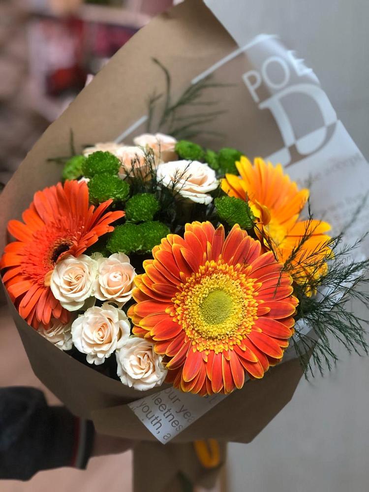 Букет цветов из: Герберы, Хризантемы и Розы в Комсомольском Республика Крым