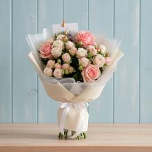 Букет цветов из:  Розы в Комсомольском Республика Крым